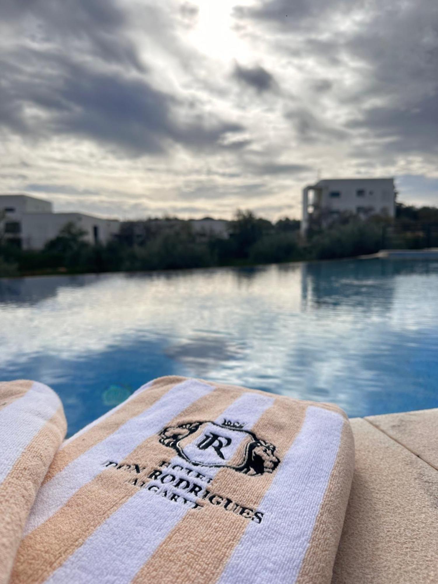 Hotel Don Rodrigues タヴィラ エクステリア 写真